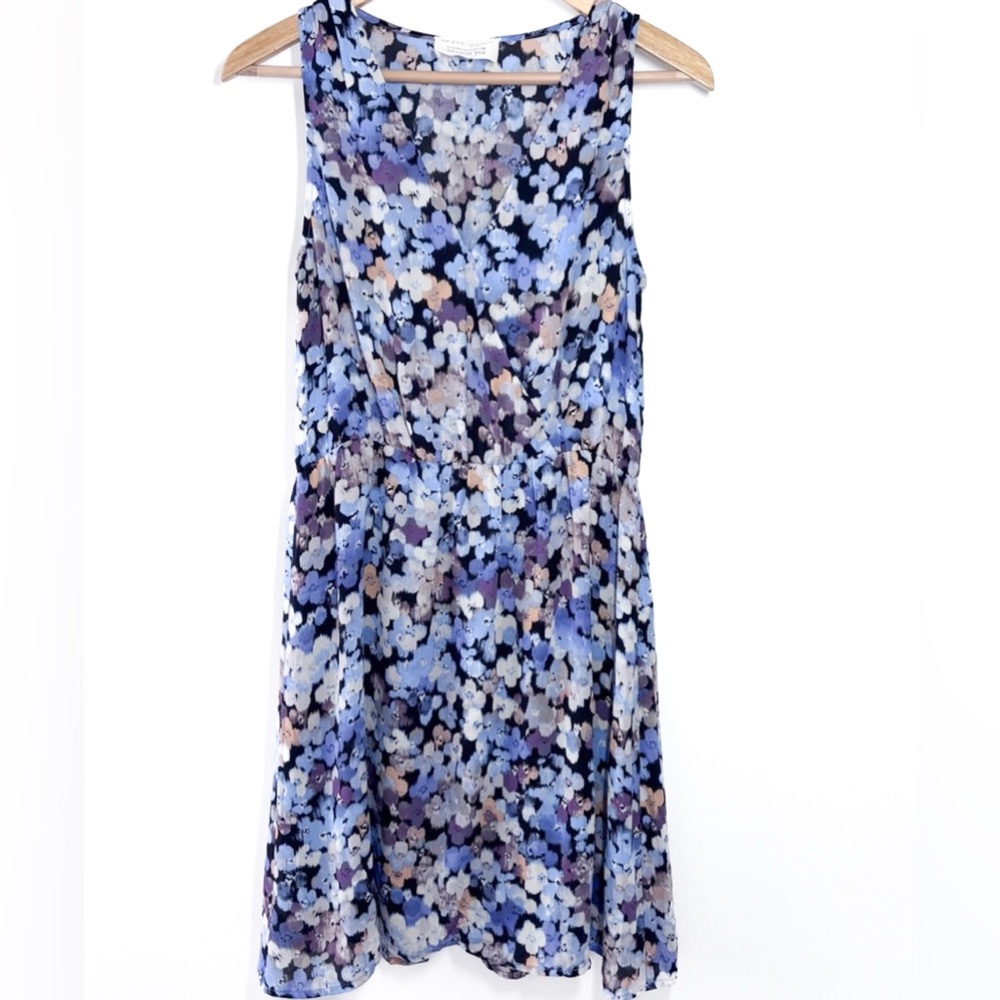 Paper Crown Stitch Fix Blue Floral Print Sleeveless V-Neck A-Line Dress Size M